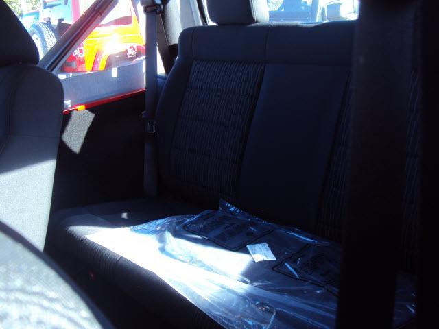 Jeep Wrangler 2011 photo 4