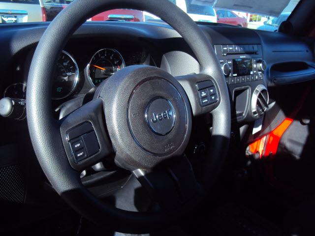 Jeep Wrangler 2011 photo 5