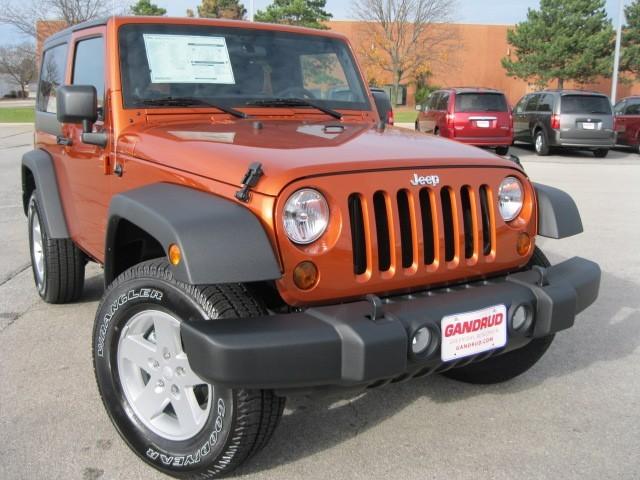 Jeep Wrangler 2011 photo 2