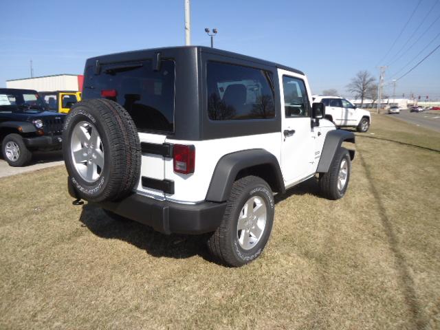 Jeep Wrangler 2011 photo 1