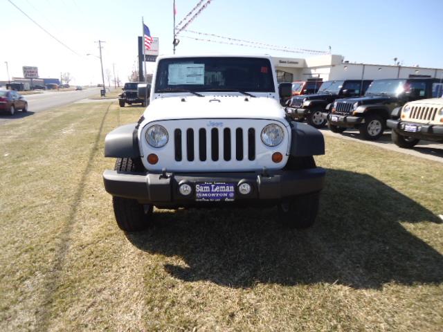 Jeep Wrangler 2011 photo 4