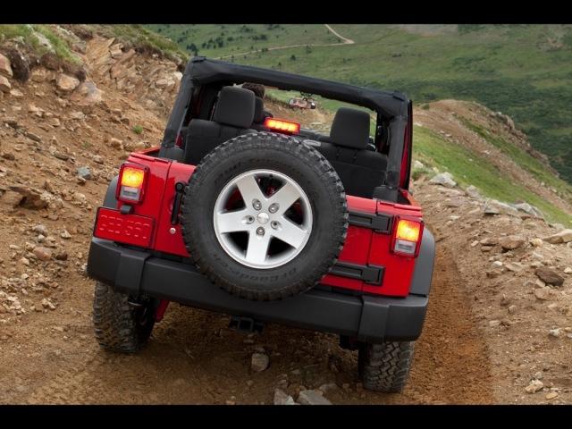 Jeep Wrangler 2011 photo 2