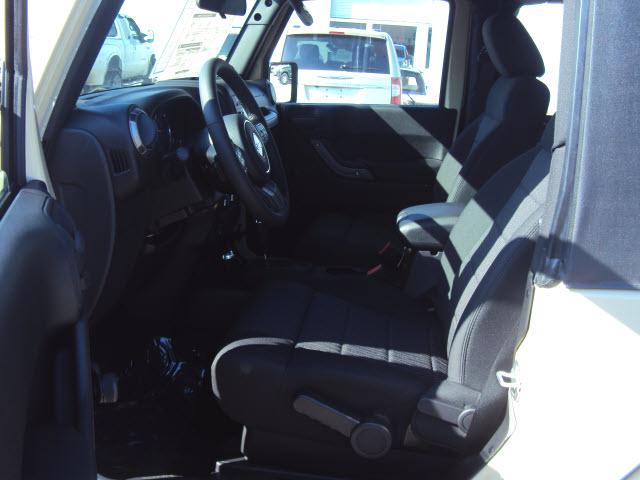 Jeep Wrangler 2011 photo 5