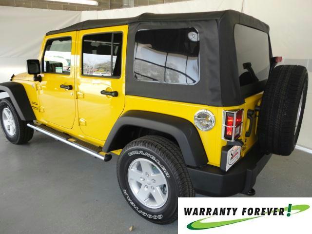 Jeep Wrangler 2011 photo 2