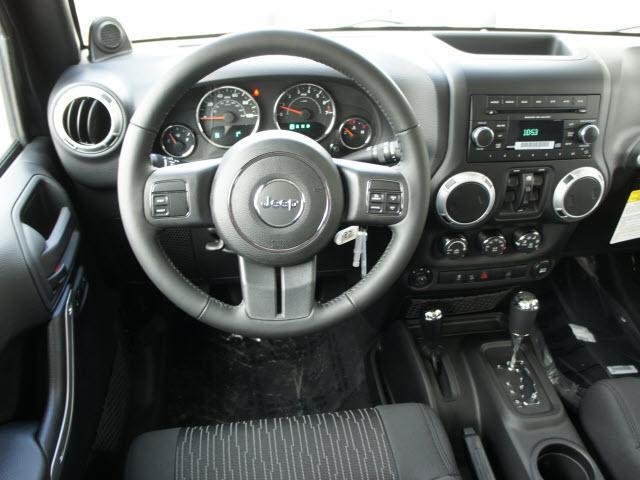 Jeep Wrangler 2012 photo 4