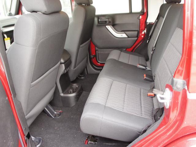 Jeep Wrangler 2012 photo 3