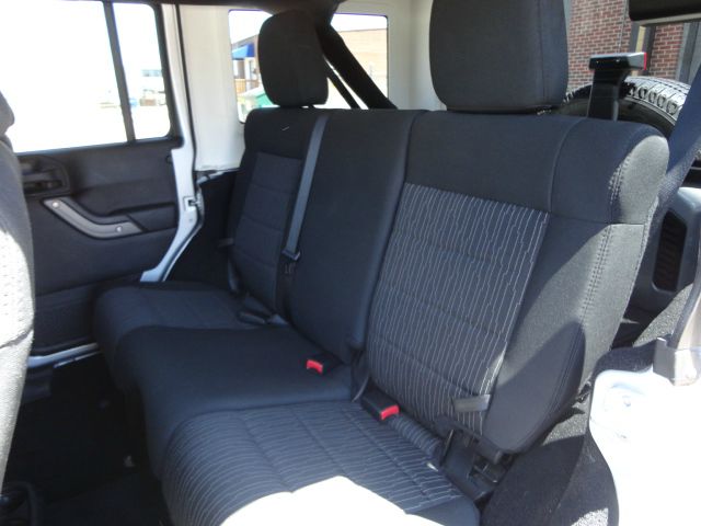 Jeep Wrangler 2012 photo 27