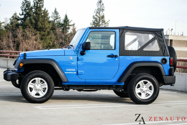 Jeep Wrangler 2012 photo 1