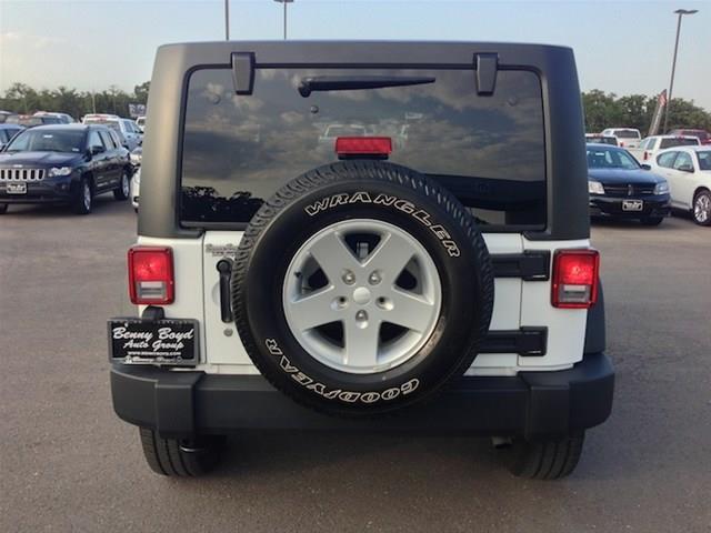 Jeep Wrangler 2012 photo 4