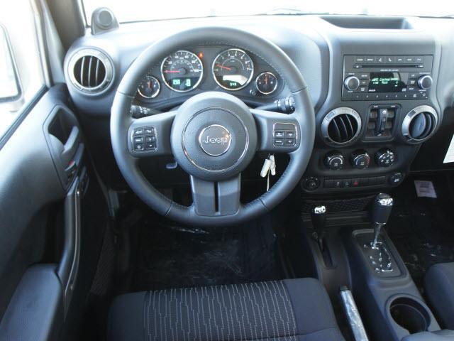 Jeep Wrangler 2012 photo 4