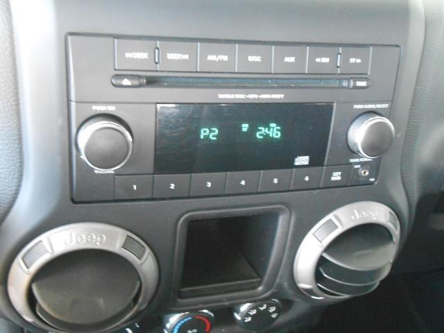 Jeep Wrangler 2012 photo 16