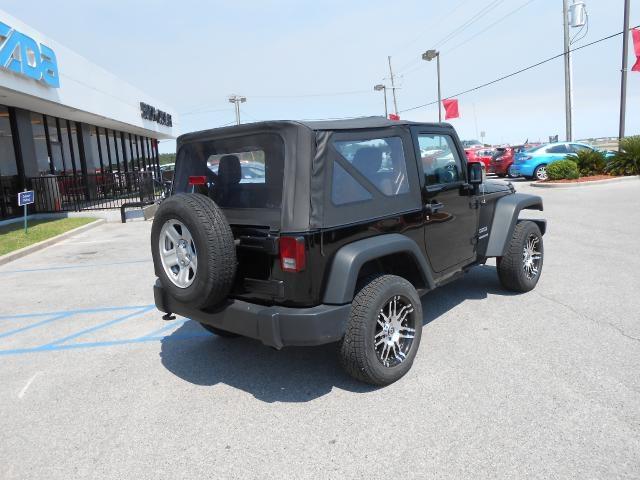 Jeep Wrangler 2012 photo 7
