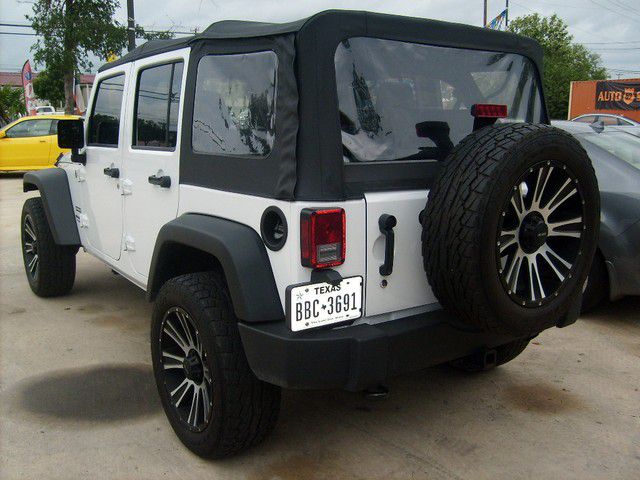 Jeep Wrangler 2012 photo 3