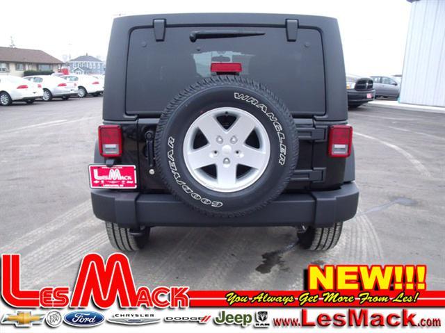 Jeep Wrangler 2012 photo 3