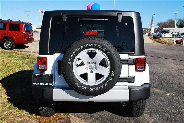Jeep Wrangler 2012 photo 2