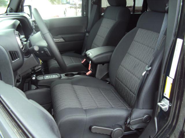 Jeep Wrangler 2012 photo 3