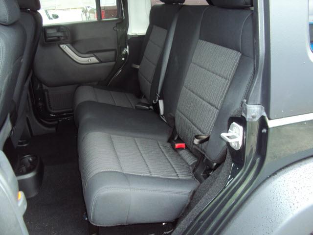 Jeep Wrangler 2012 photo 4