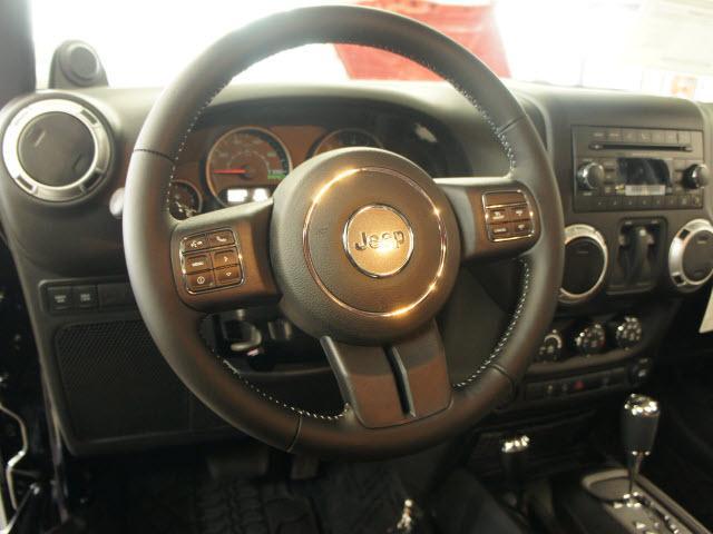 Jeep Wrangler 2012 photo 3