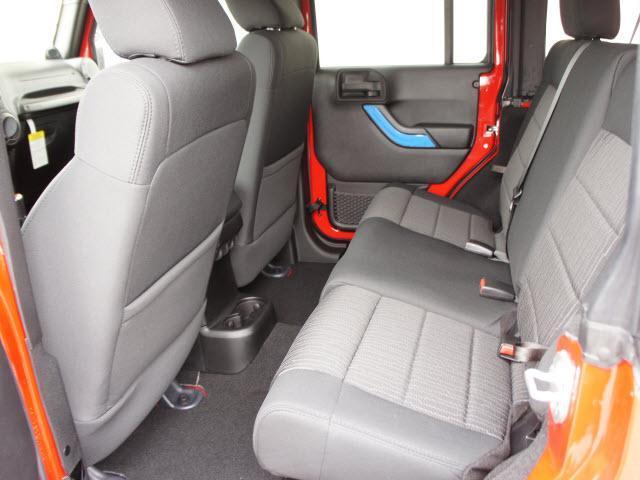 Jeep Wrangler 2012 photo 3