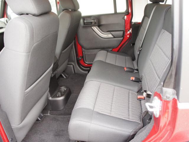 Jeep Wrangler 2012 photo 3