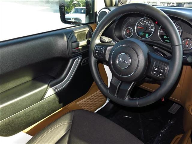 Jeep Wrangler 2013 photo 2