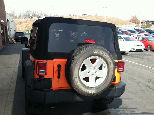 Jeep Wrangler 2013 photo 1