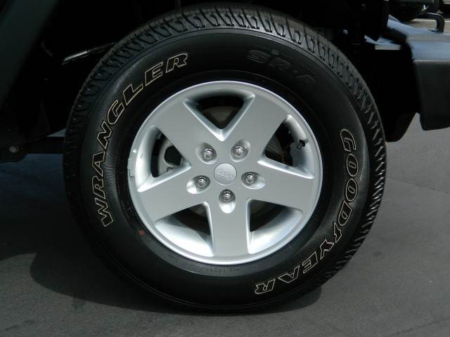 Jeep Wrangler 2013 photo 1