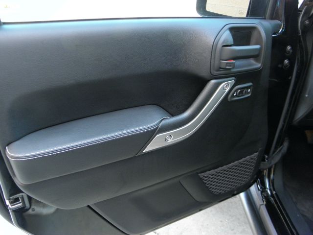 Jeep Wrangler 2013 photo 73