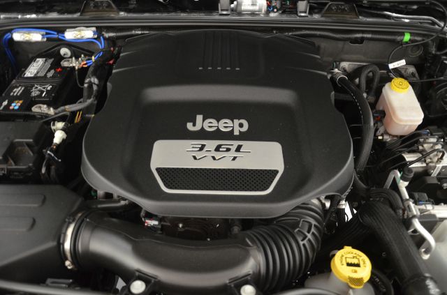 Jeep Wrangler 2013 photo 1