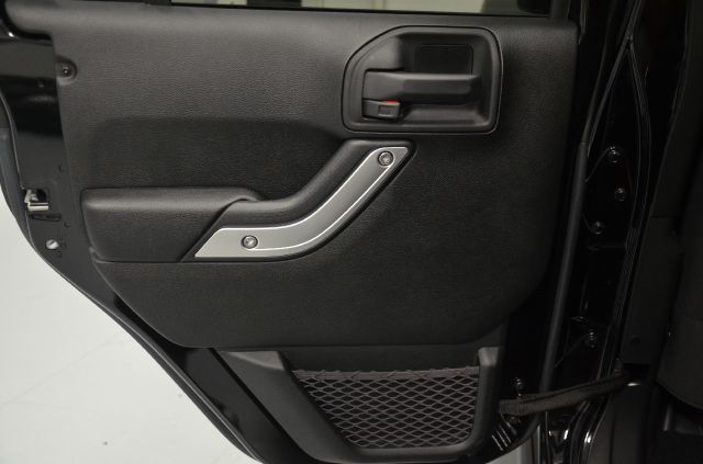 Jeep Wrangler 2013 photo 15