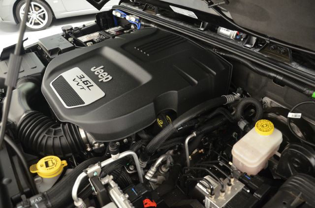 Jeep Wrangler 2013 photo 25