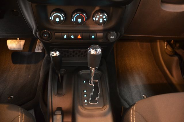 Jeep Wrangler 2013 photo 3