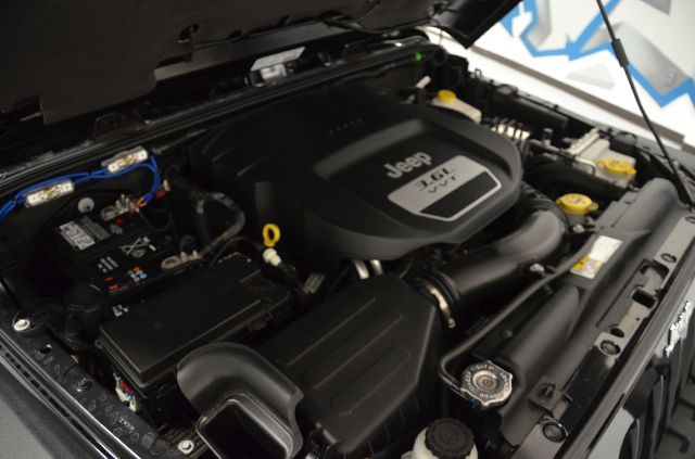 Jeep Wrangler 2013 photo 8