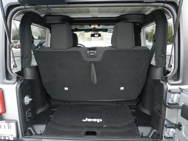 Jeep Wrangler 2013 photo 2