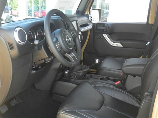 Jeep Wrangler 2013 photo 1