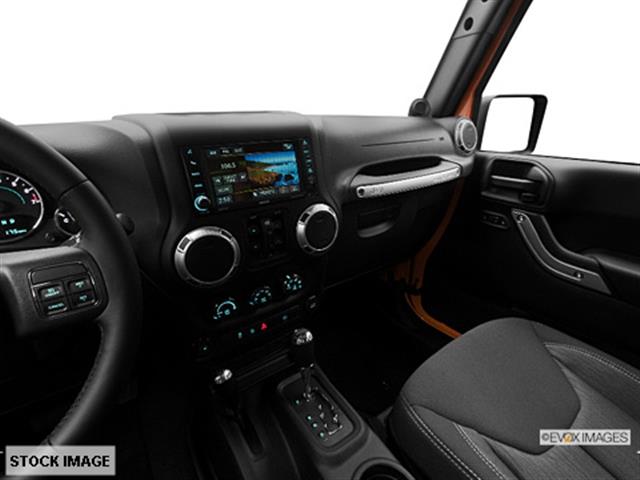 Jeep Wrangler 2013 photo 1