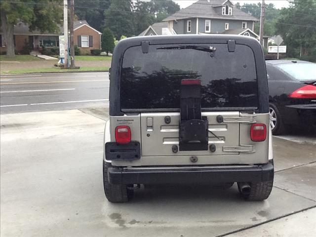 Jeep Wrangler Unlimited 2000 photo 4