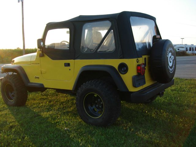 Jeep Wrangler Unlimited 2000 photo 2
