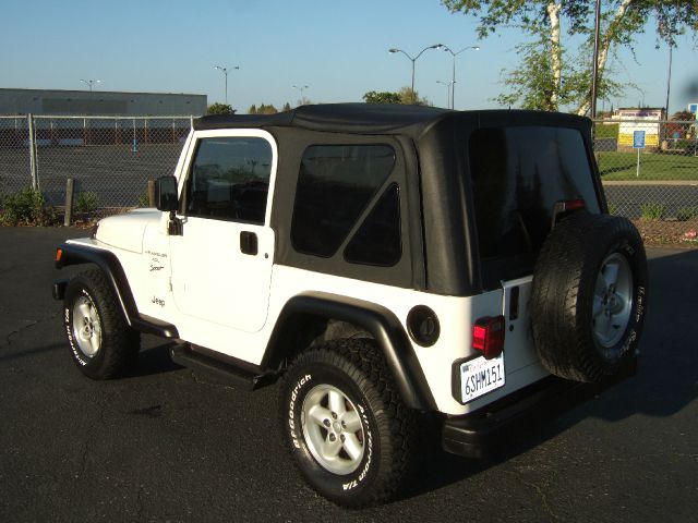 Jeep Wrangler Unlimited 2001 photo 3