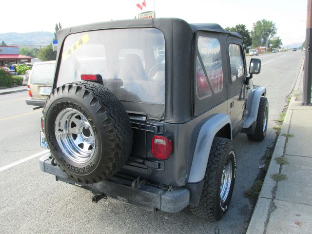 Jeep Wrangler Unlimited 2002 photo 3