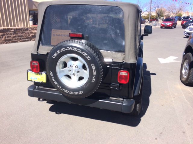 Jeep Wrangler Unlimited 2003 photo 2