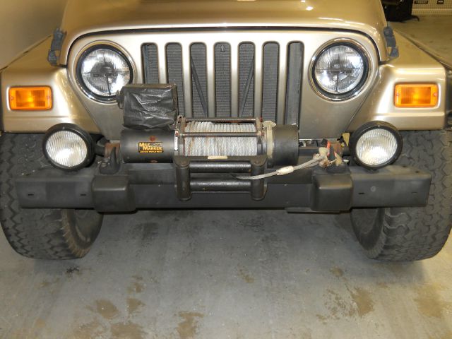 Jeep Wrangler Unlimited 3.5 SE SUV