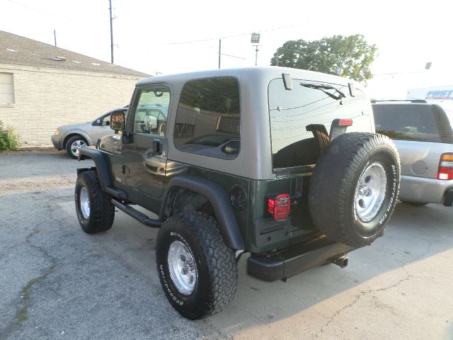 Jeep Wrangler Unlimited 2004 photo 2