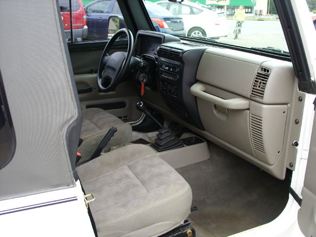 Jeep Wrangler Unlimited 2004 photo 3