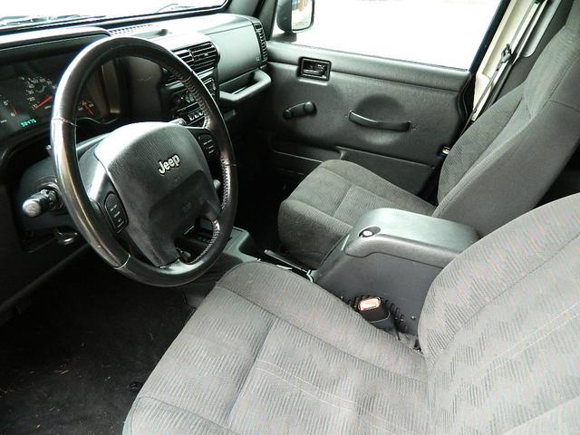 Jeep Wrangler Unlimited 2004 photo 2