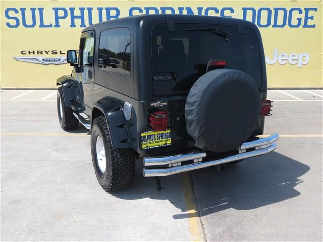 Jeep Wrangler Unlimited 2004 photo 2