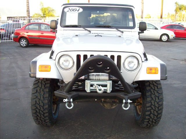 Jeep Wrangler Unlimited 2004 photo 2