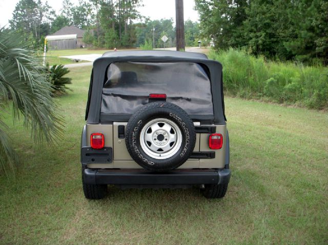 Jeep Wrangler Unlimited 2004 photo 3