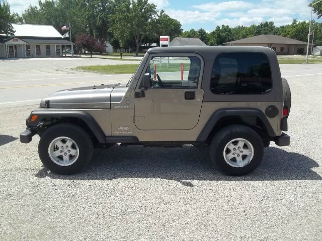 Jeep Wrangler Unlimited 2004 photo 2
