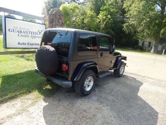 Jeep Wrangler Unlimited 2004 photo 2